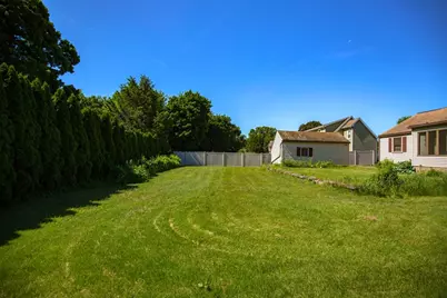 37 Senator Ave, Agawam, MA 01001 - Photo 30