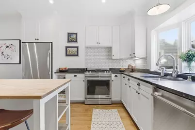 38 Bartlett Street, Boston, MA 02129 - Photo 6