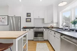 38 Bartlett St, Boston, MA 02129 - Photo 6