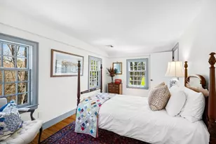 111 Slades Corner Rd, Dartmouth, MA 02748 - Photo 14