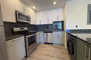 1028 Commonwealth Ave, Boston, MA 02215 - Photo 2