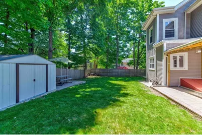 34 Spring Hill Rd, Boston, MA 02136 - Photo 10