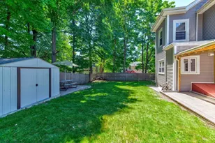 34 Spring Hill Rd, Boston, MA 02136 - Photo 10