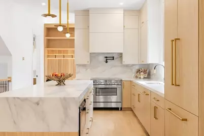 1597 Centre St #2, Newton, MA 02461 - Photo 2