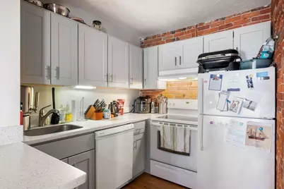 38A Charter Street #7, Boston, MA 02113 - Photo 2