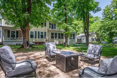 26 Groton St, Pepperell, MA 01463 - Photo 2