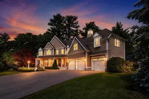 17 Saddle Ln, Hanover, MA 02339 - Photo 2