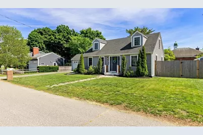 14 Bruce Ln, Wenham, MA 01984 - Photo 2