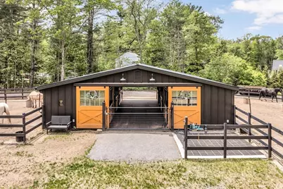 60 Benson St, Middleborough, MA 02346 - Photo 2