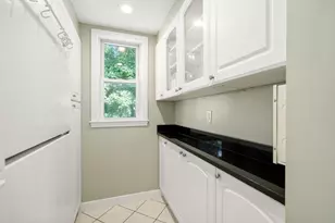 93 Easton St, Boston, MA 02134 - Photo 8