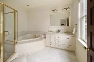 14 Winthrop St, Newton, MA 02465 - Photo 18