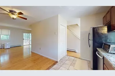 37 Towle Dr #37, Holden, MA 01520 - Photo 8