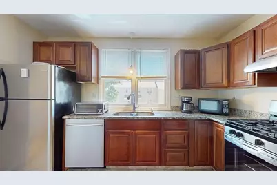37 Towle Dr #37, Holden, MA 01520 - Photo 4