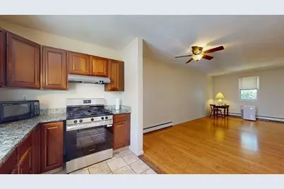 37 Towle Dr #37, Holden, MA 01520 - Photo 6