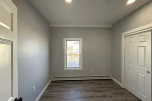126 Cross St, Lawrence, MA 01841 - Photo 10
