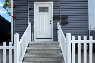 126 Cross St, Lawrence, MA 01841 - Photo 16