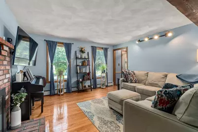 61 Regina S Dr, Tewksbury, MA 01876 - Photo 2