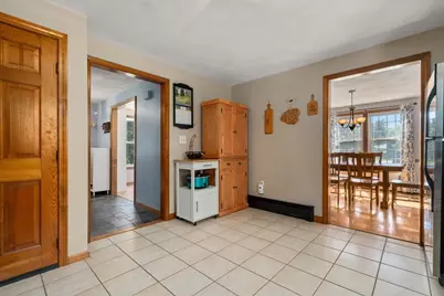 61 Regina S Dr, Tewksbury, MA 01876 - Photo 16