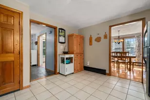 61 Regina S Dr, Tewksbury, MA 01876 - Photo 16