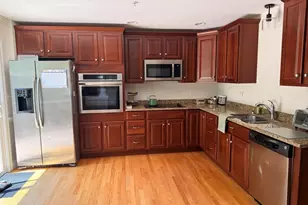 33 Freedom Cir, Pembroke, MA 02359 - Photo 2