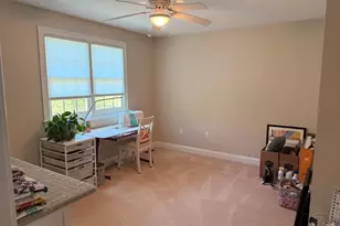 33 Freedom Cir, Pembroke, MA 02359 - Photo 8