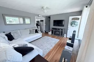 342 Harwich St, New Bedford, MA 02745 - Photo 4