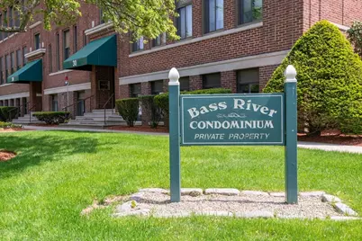 30 Conant St #1B, Beverly, MA 01915 - Photo 2