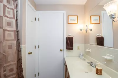 30 Conant St #1B, Beverly, MA 01915 - Photo 10
