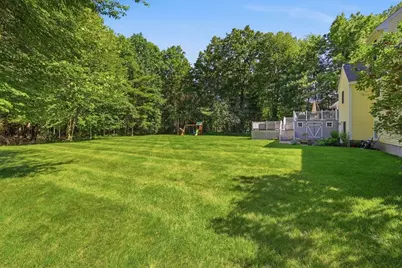 5 Edna Cir, Freetown, MA 02717 - Photo 8