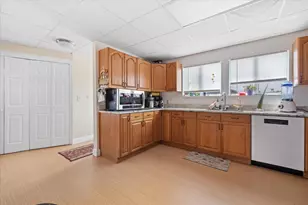 30 Church St, Milford, MA 01757 - Photo 10