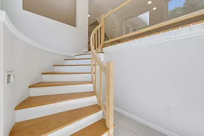33 Half Crown Cir #33, Ashland, MA 01721 - Photo 4