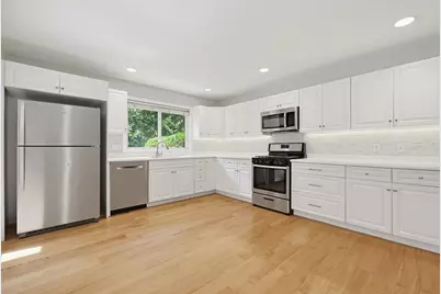33 Half Crown Cir #33, Ashland, MA 01721 - Photo 6