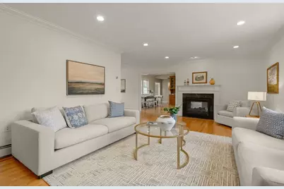 282 Highland St, Milton, MA 02186 - Photo 6