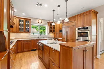 282 Highland St, Milton, MA 02186 - Photo 14