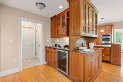282 Highland St, Milton, MA 02186 - Photo 16