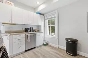 4 Lombard St, Boston, MA 02124 - Photo 20