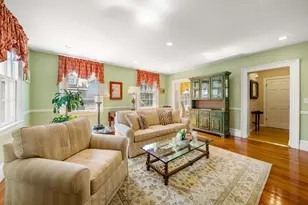 7 Hamilton St, Salem, MA 01970 - Photo 6