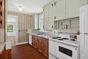 64 Church, Falmouth, MA 02543 - Photo 18