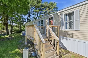 29 Birch Ln, Wales, MA 01081 - Photo 2