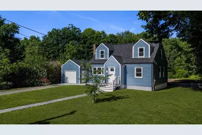 98 Hobart St, East Bridgewater, MA 02333 - Photo 2