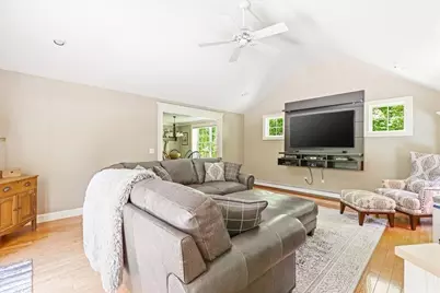 137 Cedar St, Middleborough, MA 02346 - Photo 12