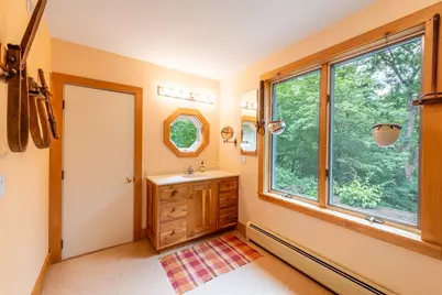 71 Morgan Cir, Amherst, MA 01002 - Photo 18
