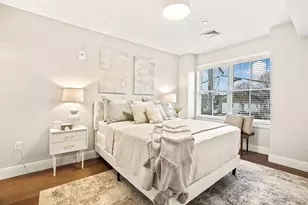 425 Lagrange St, Boston, MA 02132 - Photo 6