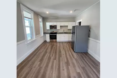 76.5 Maple St #L, Northampton, MA 01062 - Photo 2