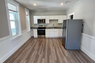 76 5 Maple St, Northampton, MA 01062 - Photo 2