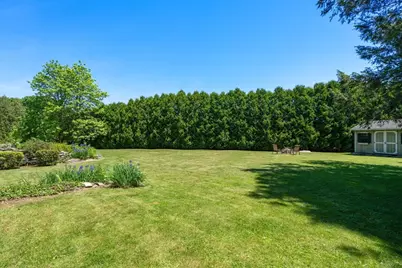 25 Everett Ave, Belchertown, MA 01007 - Photo 32