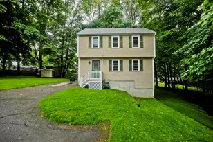 22 Porter St, Shirley, MA 01464 - Photo 2