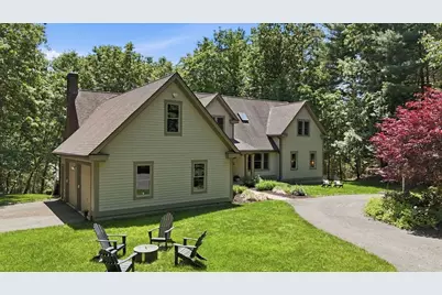 409 Henry St, Amherst, MA 01002 - Photo 4