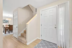 4 Lakespur, Wayland, MA 01778 - Photo 2