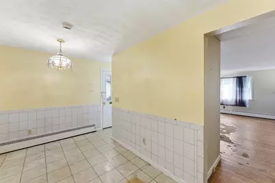 220 W Allen Ridge Rd, Springfield, MA 01118 - Photo 2